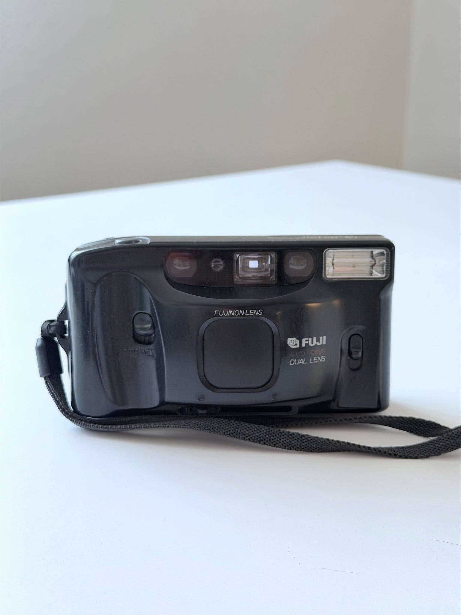 Fuji Discovery DL-180 – Vintage 35mm sikt-och-skjut-kamera