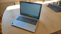 Lenovo IdeaPad Slim 5 16IAH8