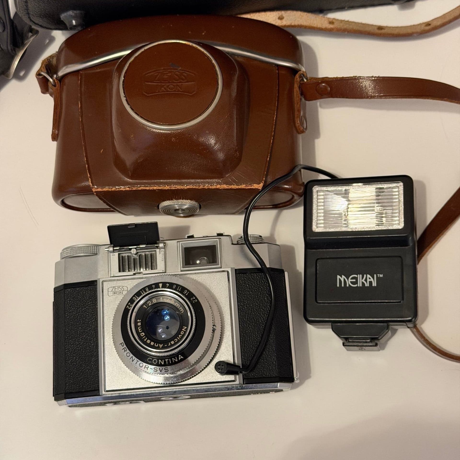 Zeiss Ikon Contina Prontor-SVS kamera med blixt – i mycket fint skick!