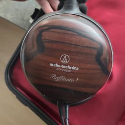 Audio-Technica ATH-W5000 Raffinato – high-end hörlurar + originaletui