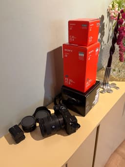 Sony A7C II + Sony 20mm F1.8 G + 20mm F2.8 + tillbehör
