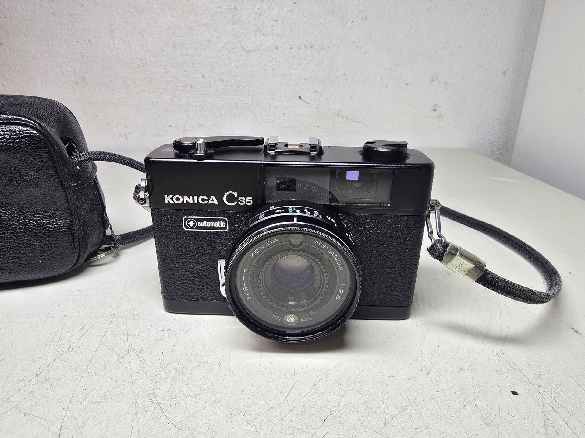 Konica C35 Automatic, en klassisk analog 35 mm-kompaktkamera