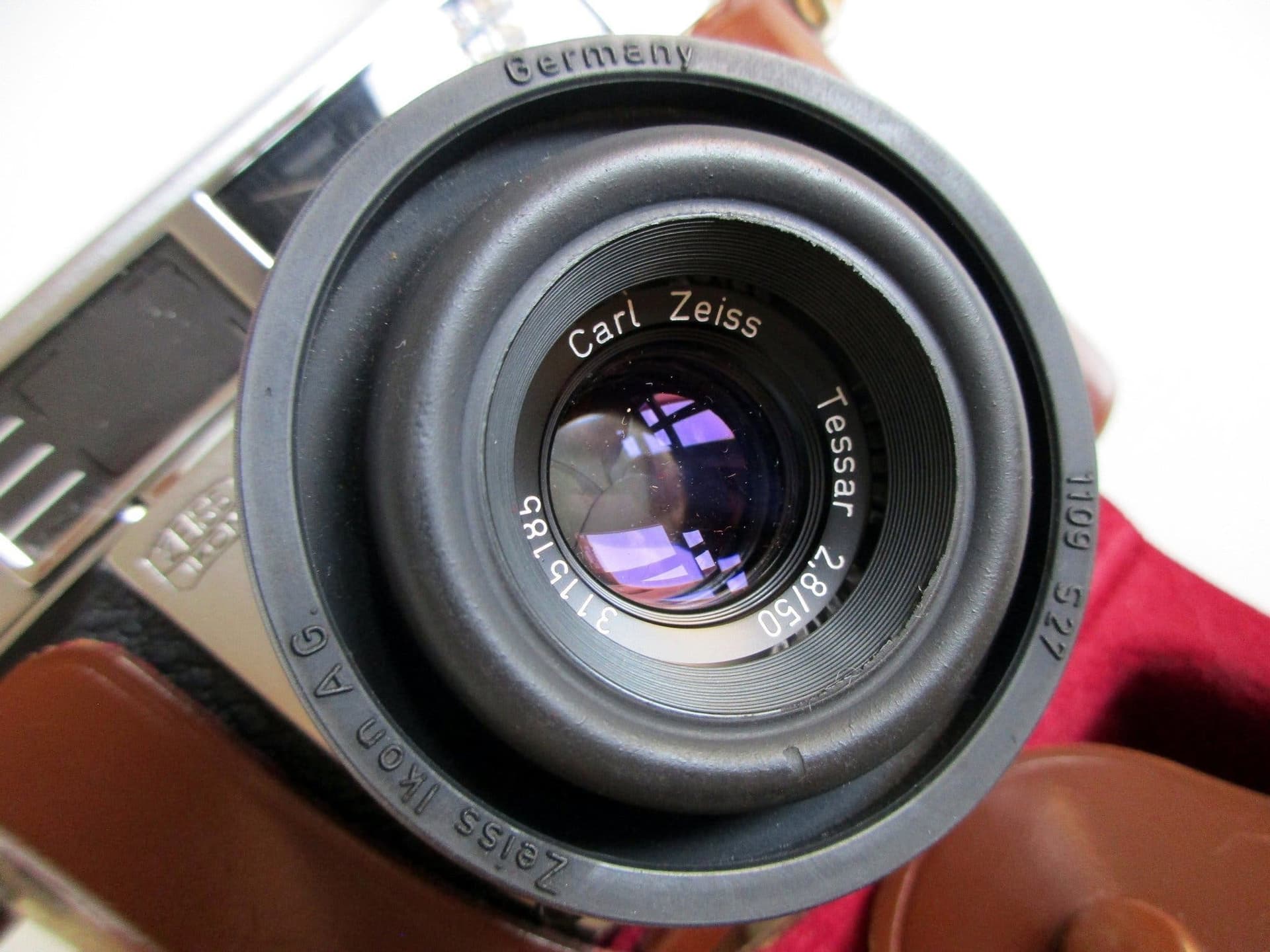 ZEISS ICON med Carl Zeiss Tessar 2,8/50 objektiv Germany - toppskick !