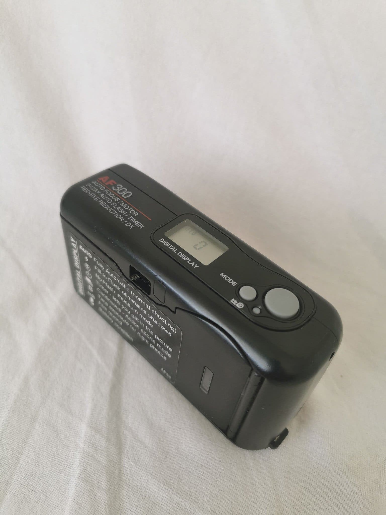Vivitar af300, med ny filmrulle.