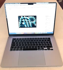 MacBook Air 15,3 tum ,M4 ,16GB RAM,512 GB SSD