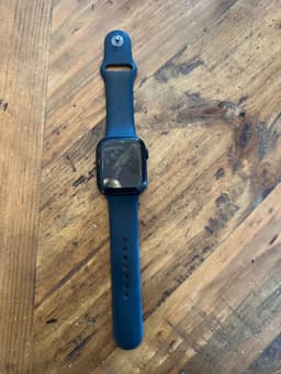 Apple Watch Series 7 GPS 45mm Midnatt Aluminium
