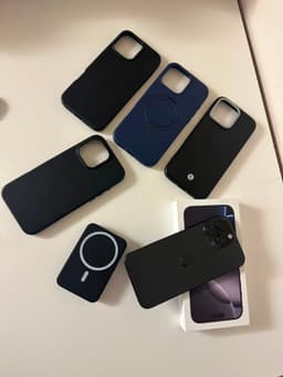 iPhone 16 Pro Max med skal