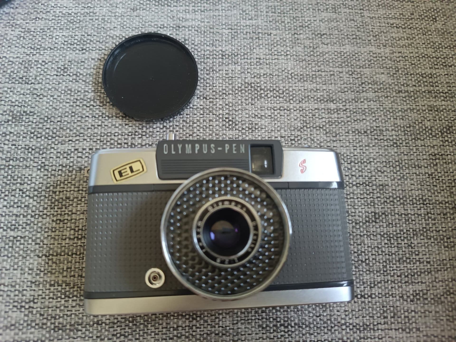 Olympus-Pen EE Film Camera