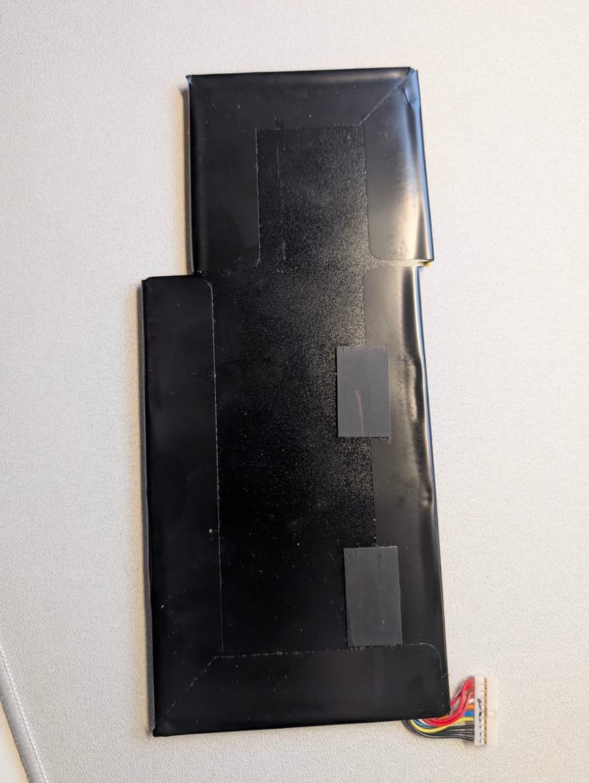 MSI Bravo 17"