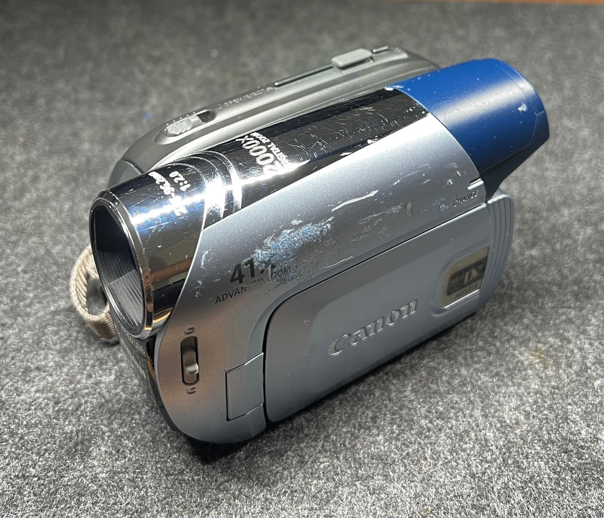 Canon MD215 - videokamera