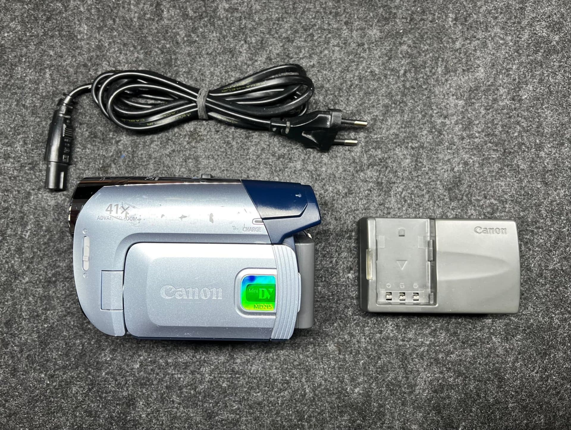 Canon MD215 - videokamera