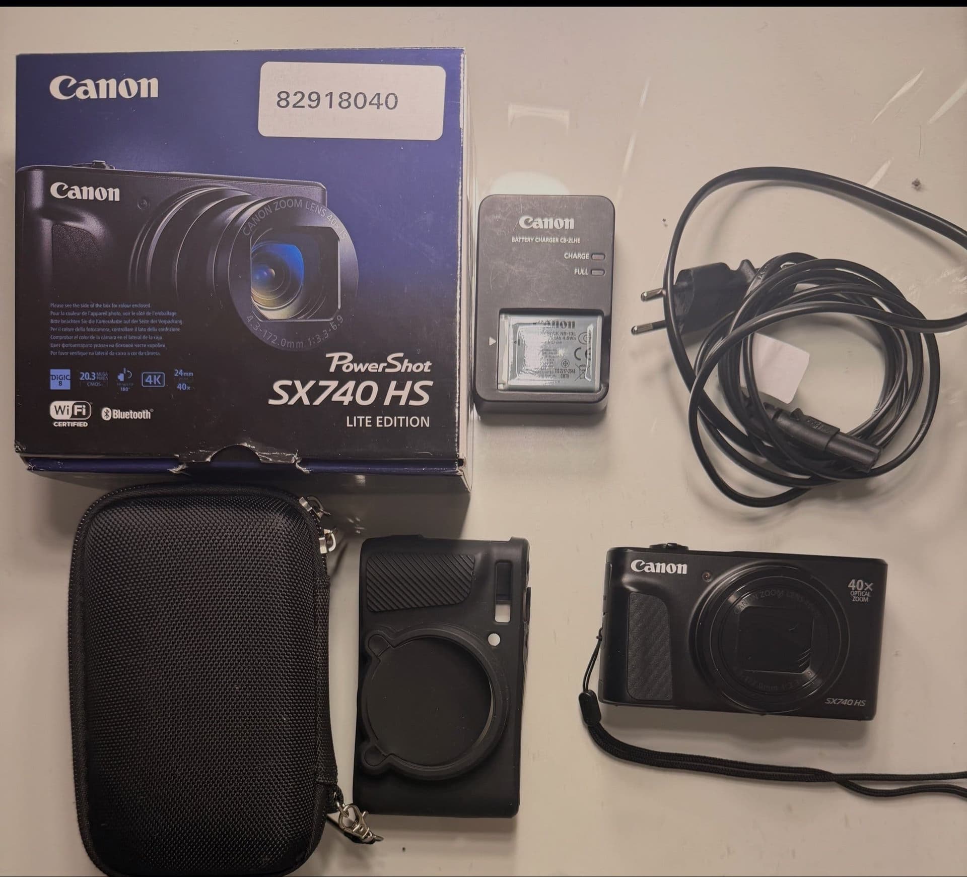 Canon PowerShot SX740 HS Lite Edition – med 40x zoom + tillbehör