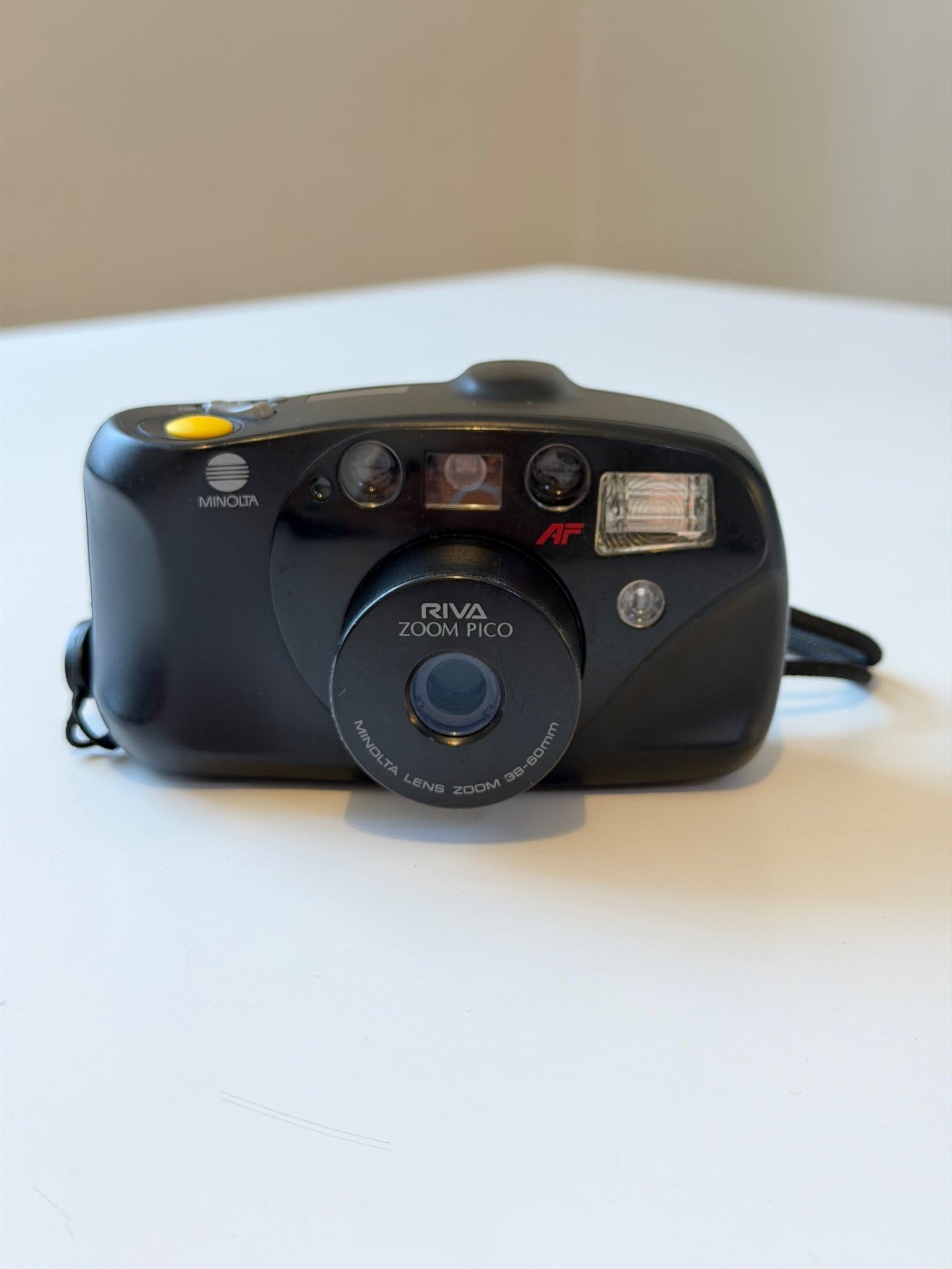 Minolta Riva Zoom Pico AF Analog Kamera