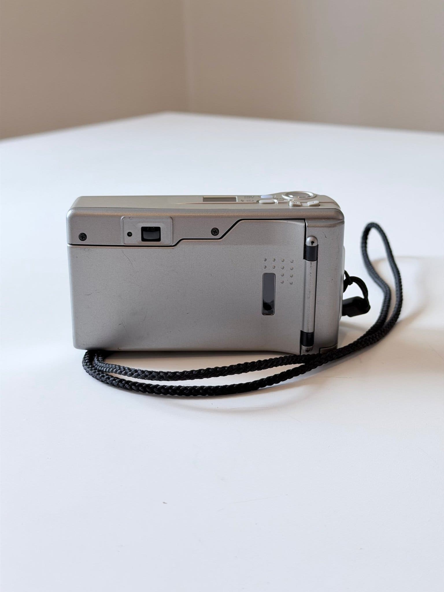 Minolta Zoom 80 Analog Kamera