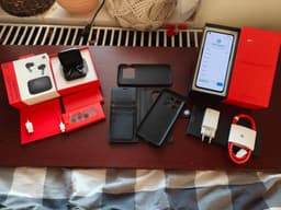 OnePlus 10 Pro 5G + OnePlus Buds Pro 2 | Komplett paket i bra skick