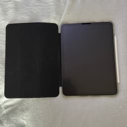iPad air 4 med fodral och Apple Pencil