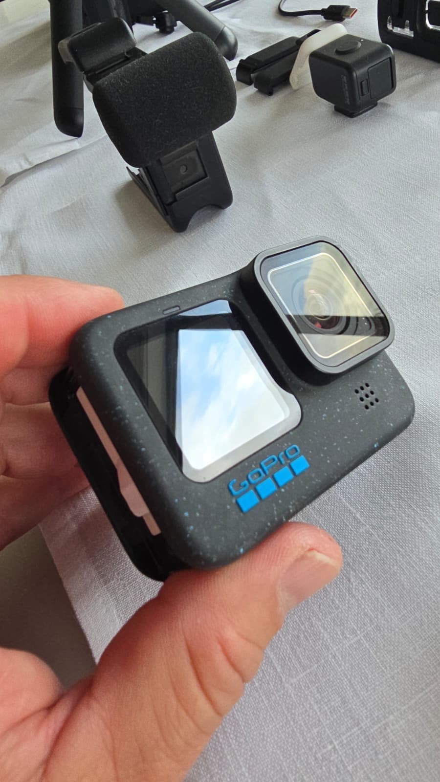 GoPro 12 Black Creator Edition actionkamera med Max lens 2.0 och tillbehör