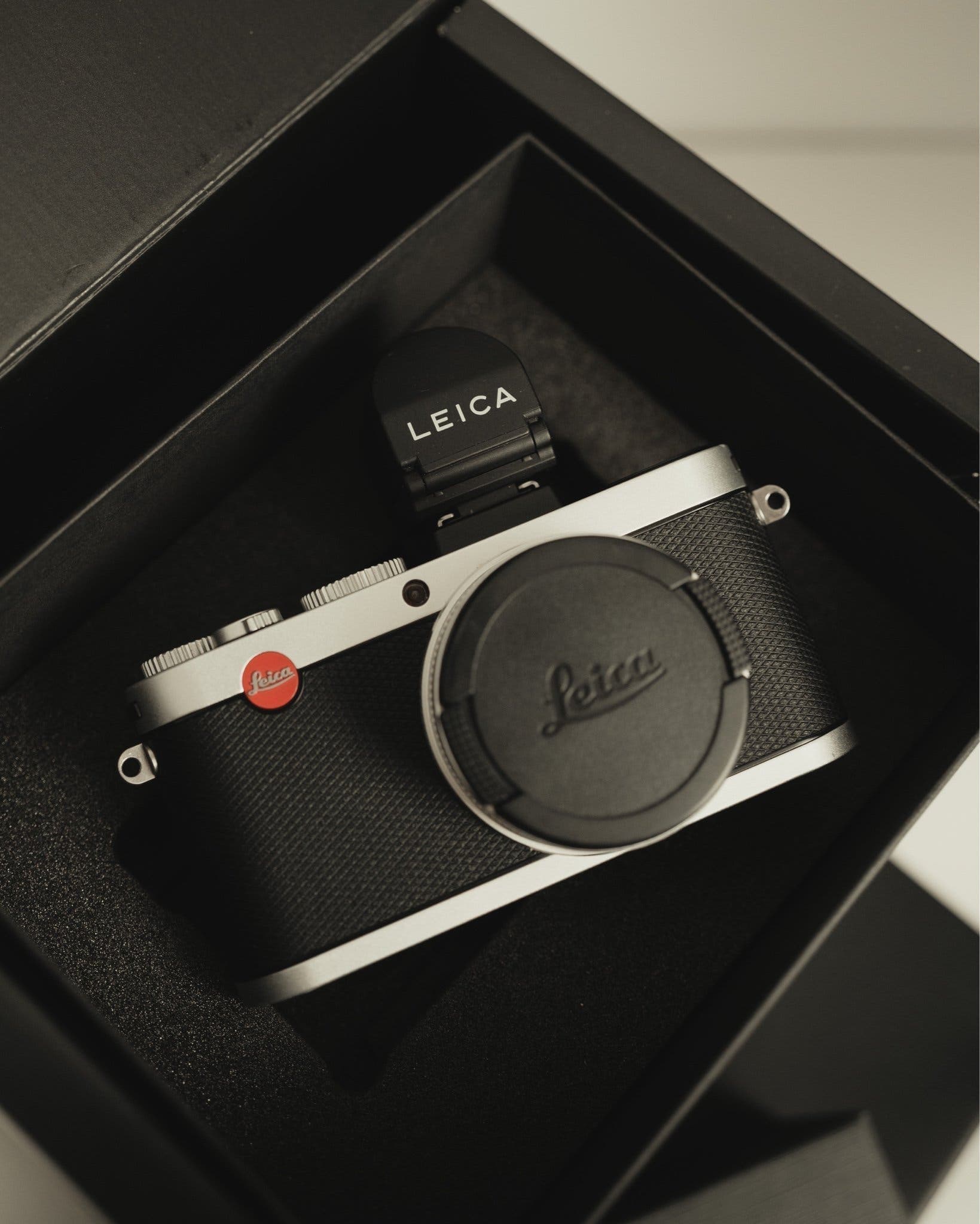 Leica X2 + EVF 2 Viewfinder – Very Good Condition
