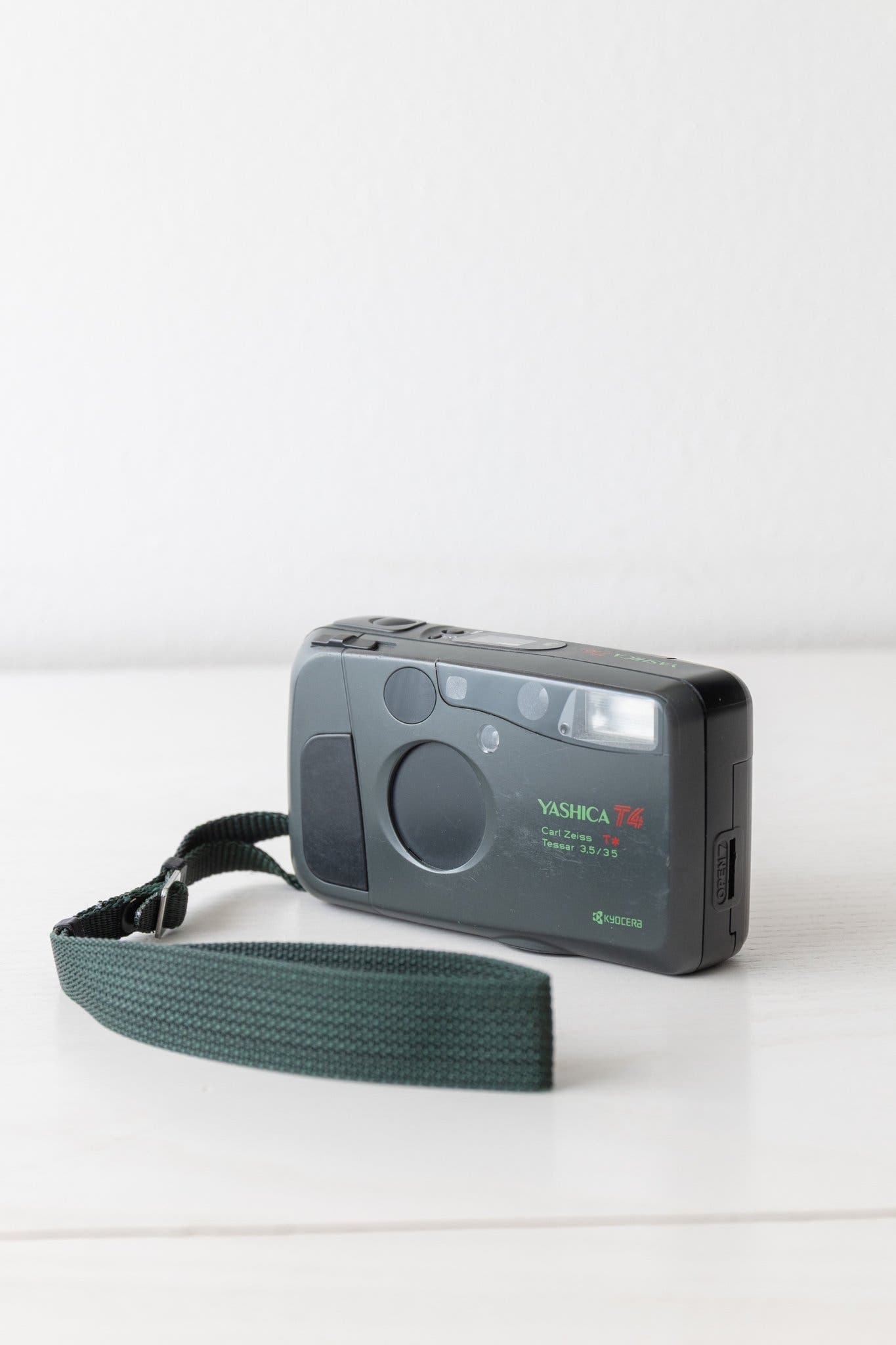 Yashica T4 Safari