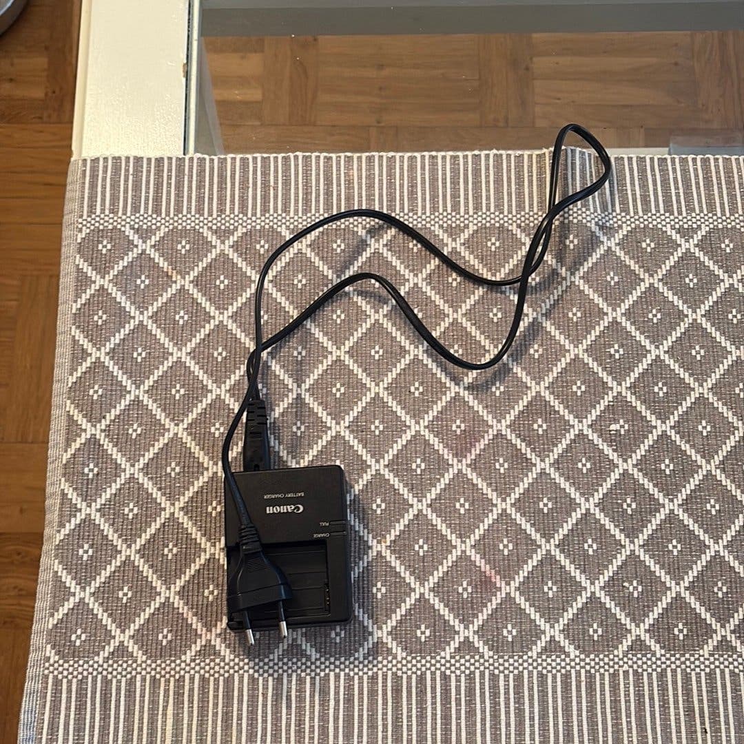 Systemkamera med två objektiv