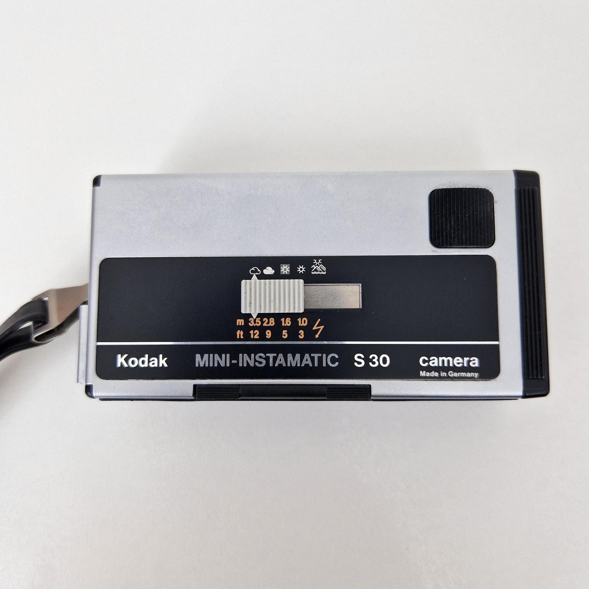 Kodak Mini-Instamatic S30 110 Film Camera - Reomar 25mm - Case - Tested