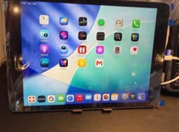 iPad 8 (2020) | 10.2" | 32 GB | WiFi + 4G | Space Gray Very good condition