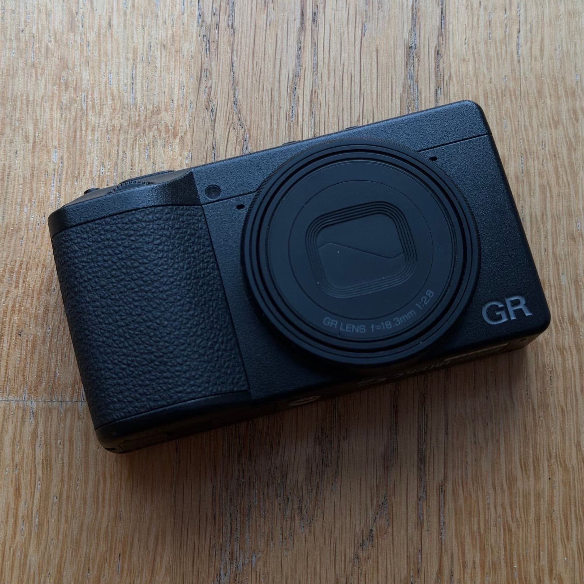 RICOH GR IV