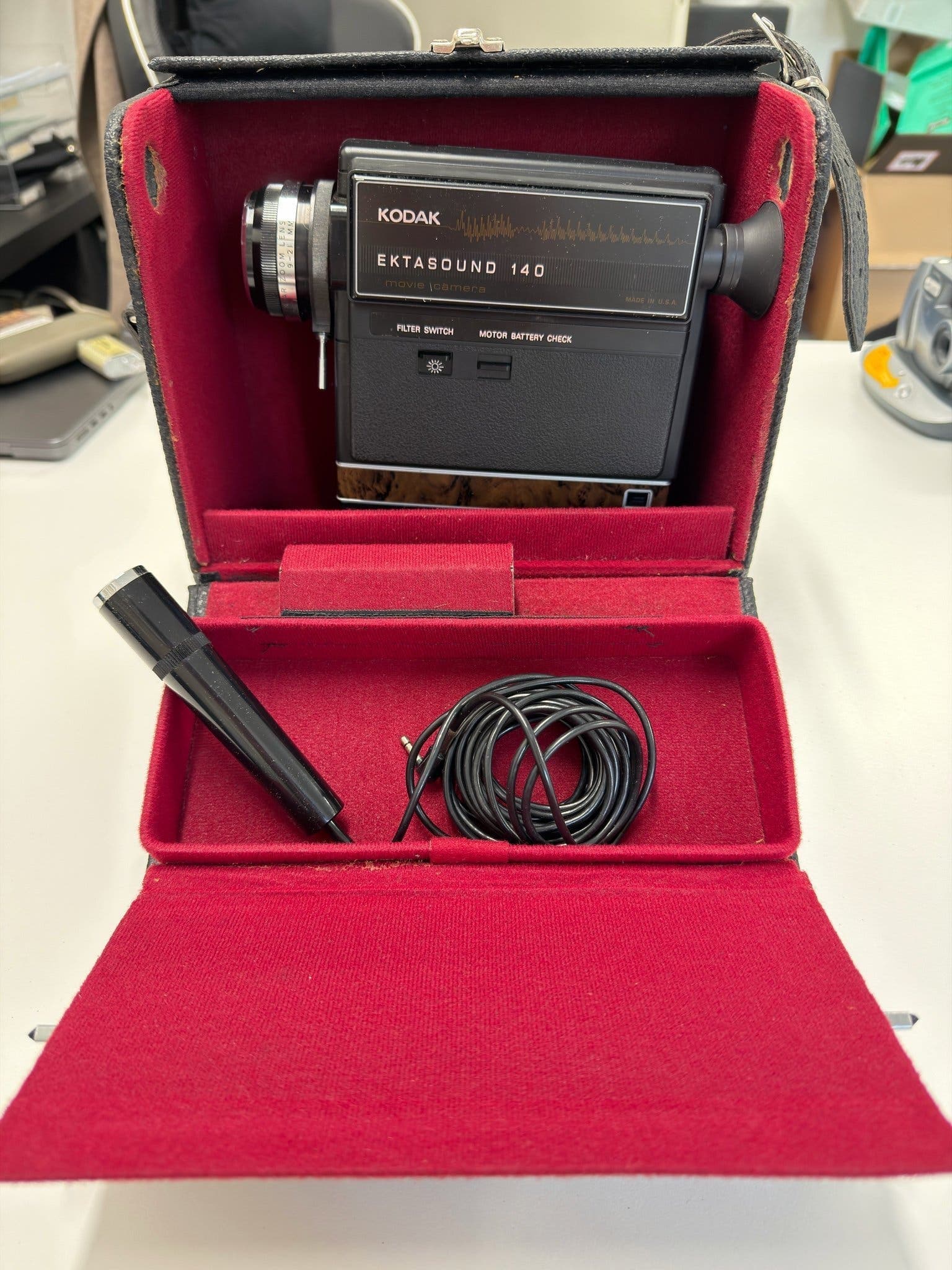 Kodak Ektasound 140 Super 8 filmkamera – fungerande + originalväska & mikrofon