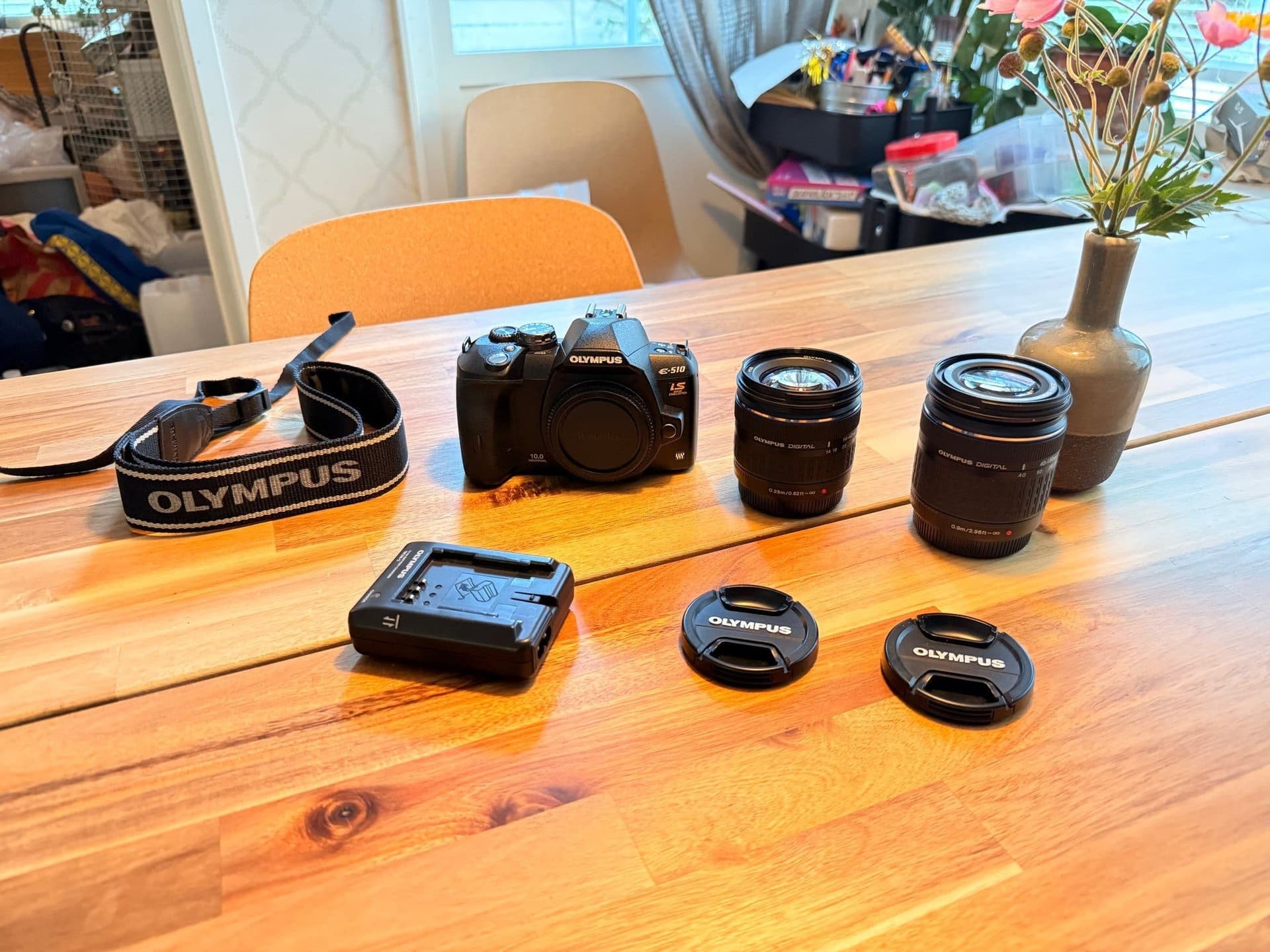 Olympus E-510 systemkamera med två objektiv
