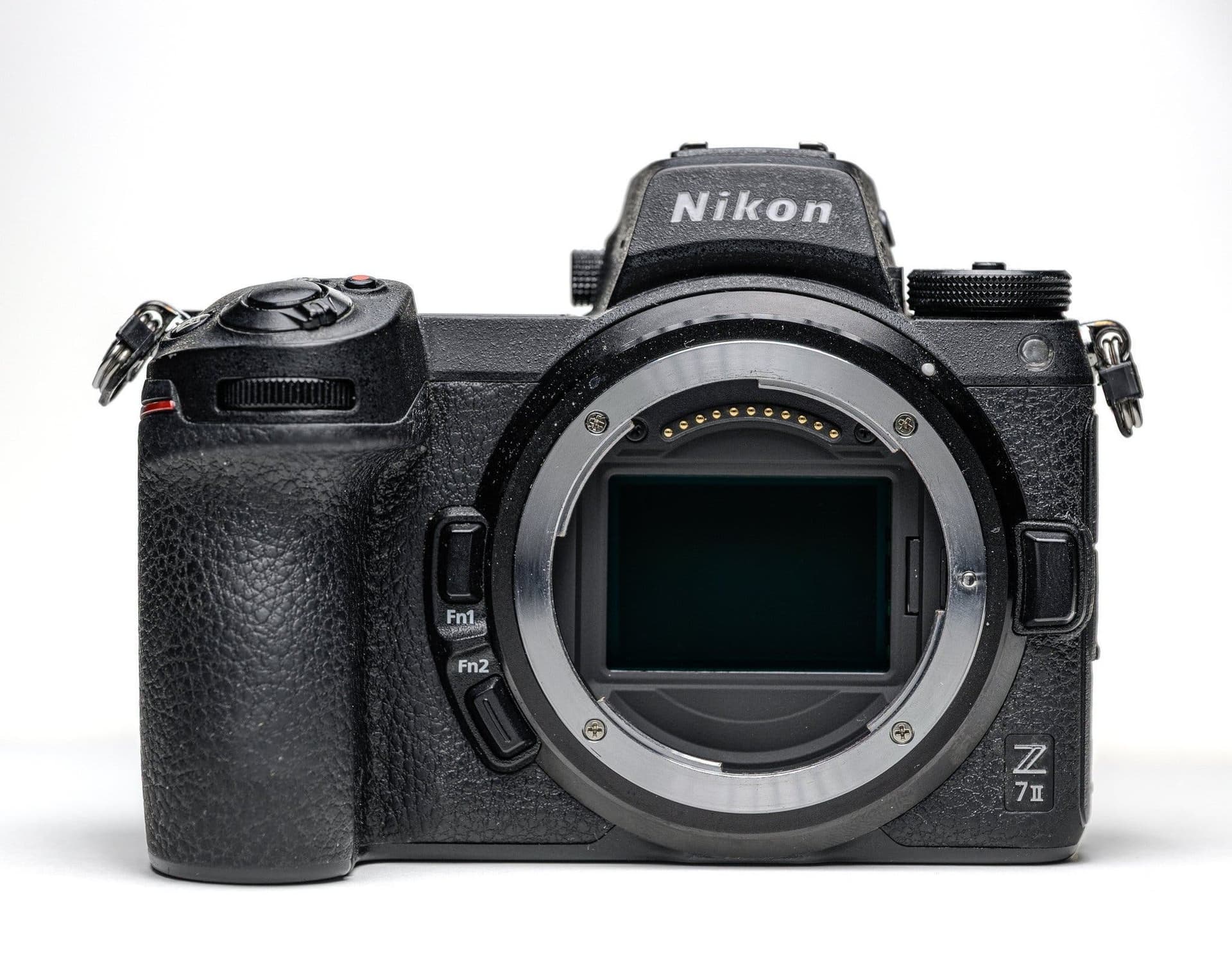 Nikon Z7 II kamerahus – 45,7 MP fullformat – komplett med kartong och tillbehör