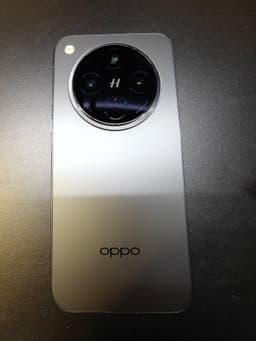Oppo Find X8 5G — 512GB / 16 (+12) GB RAM + 80W Snabbladdare