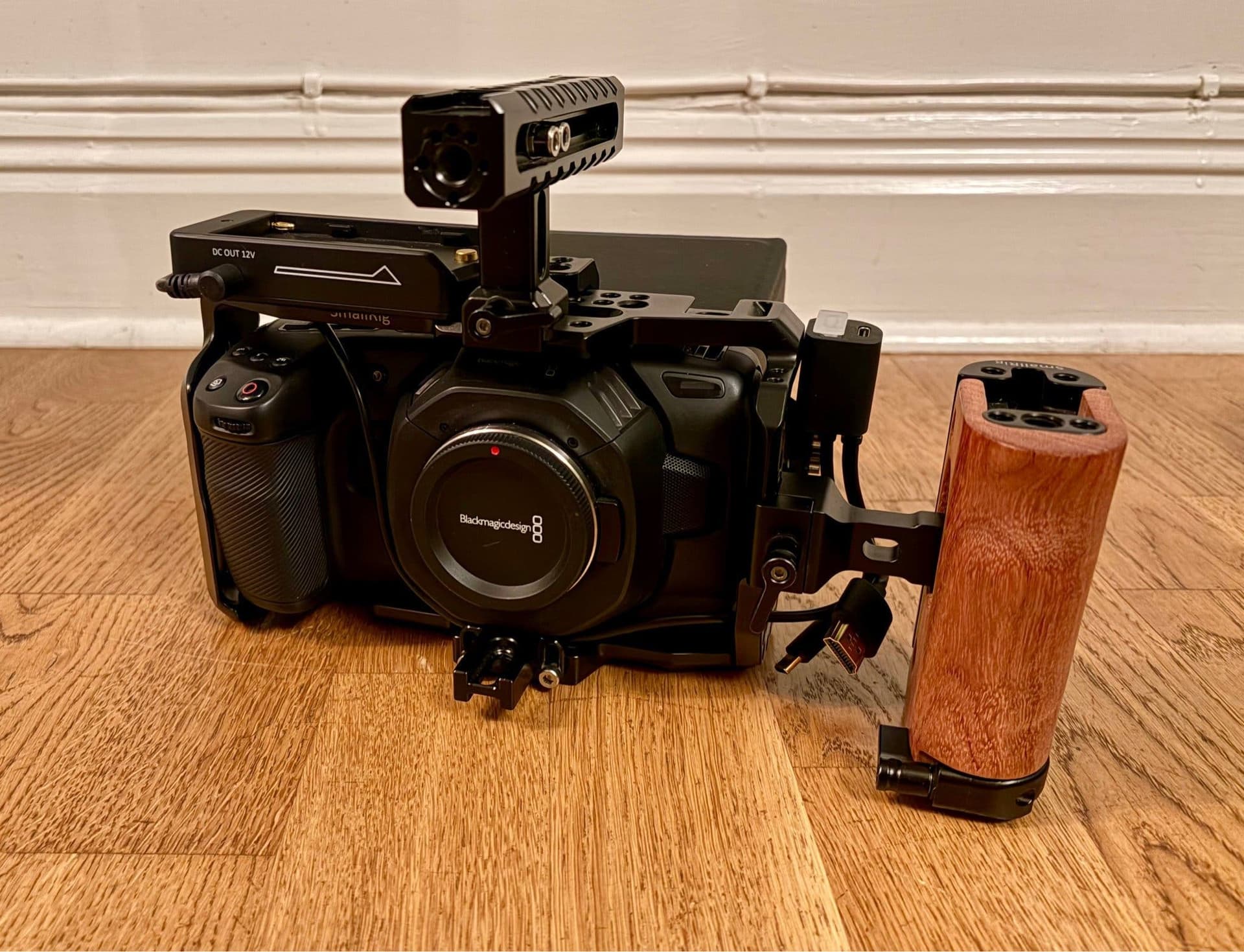 Blackmagic Pocket Cinema Camera 4K + SmallRig-cage och tillbehör