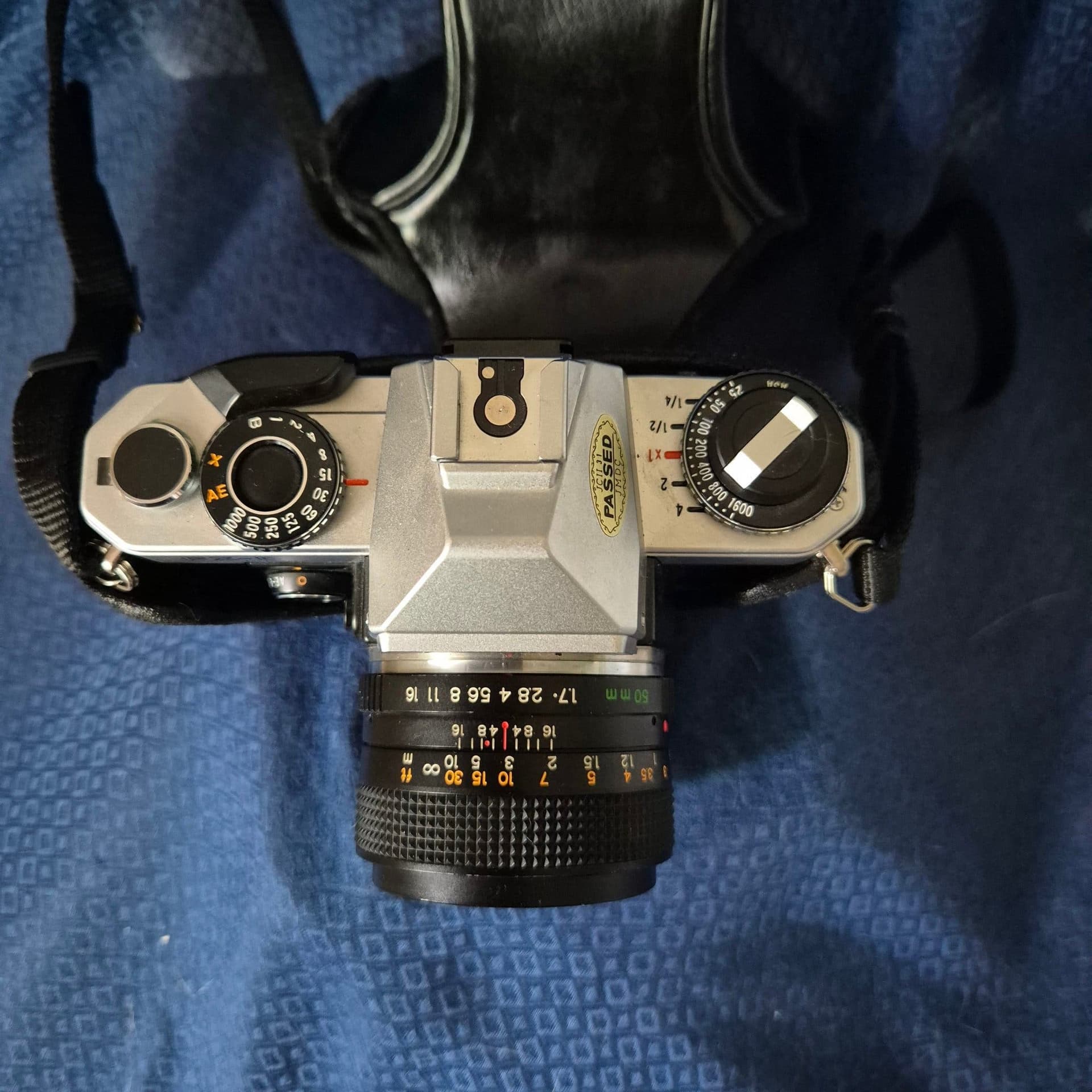 Yashica FX-D quartz med Yashica ML 50mm f:1.7
