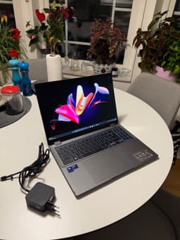 Asus Vivobook 16 | 3K OLED 120HZ, Ultra 7, 32GB, 1TB SSD