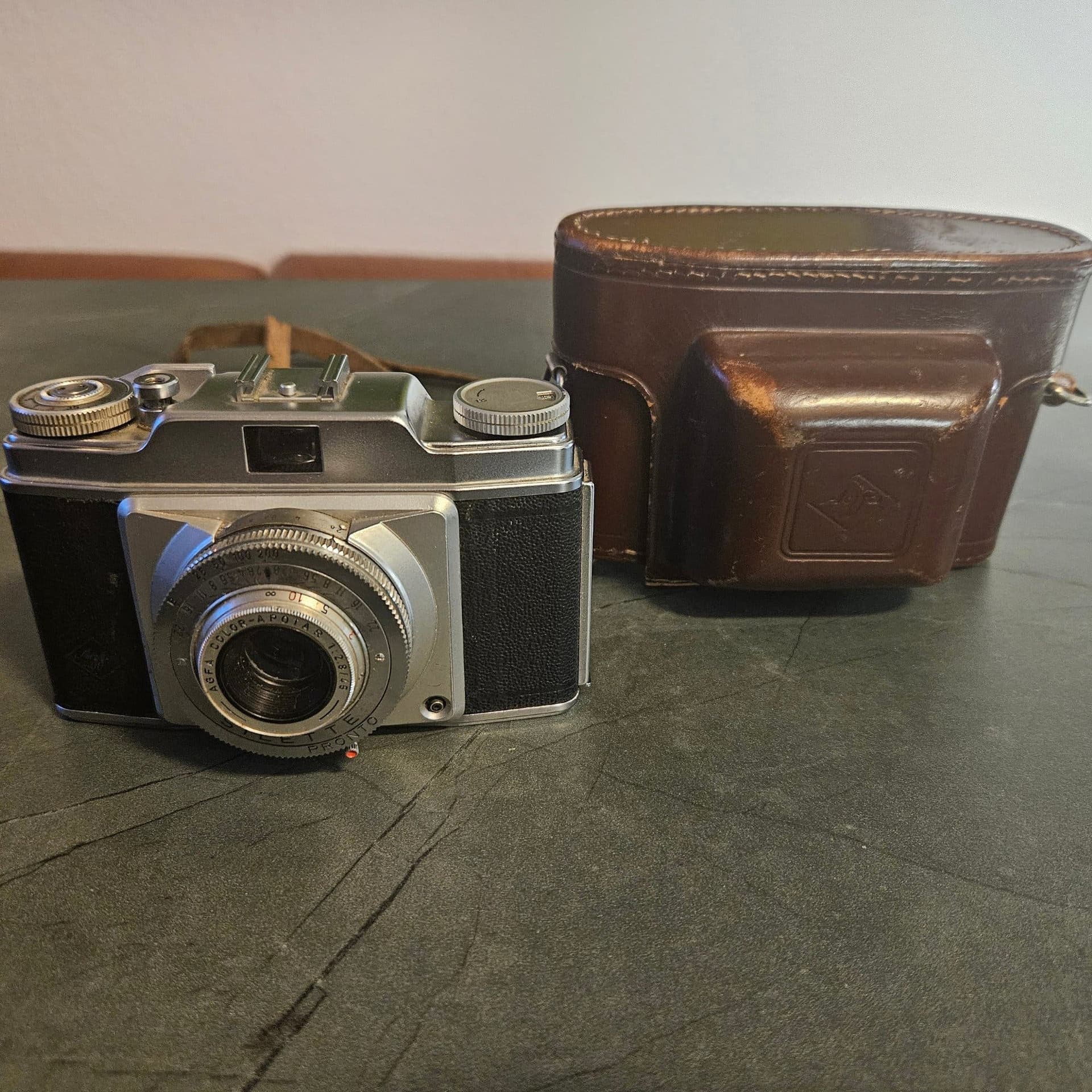 Agfa Silette Pronto 35mm mekanisk kamera – Color-Apotar 1:2.8/45 mm + väska