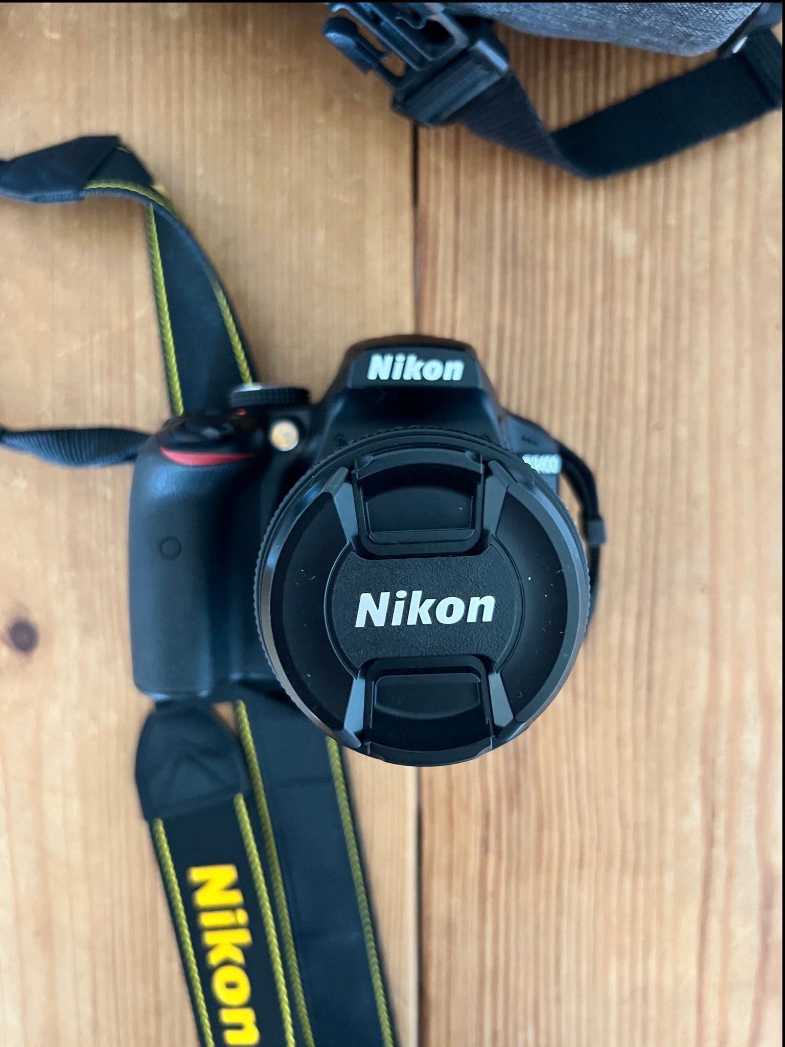 Nikon D3400 systemkamera med två objektiv
