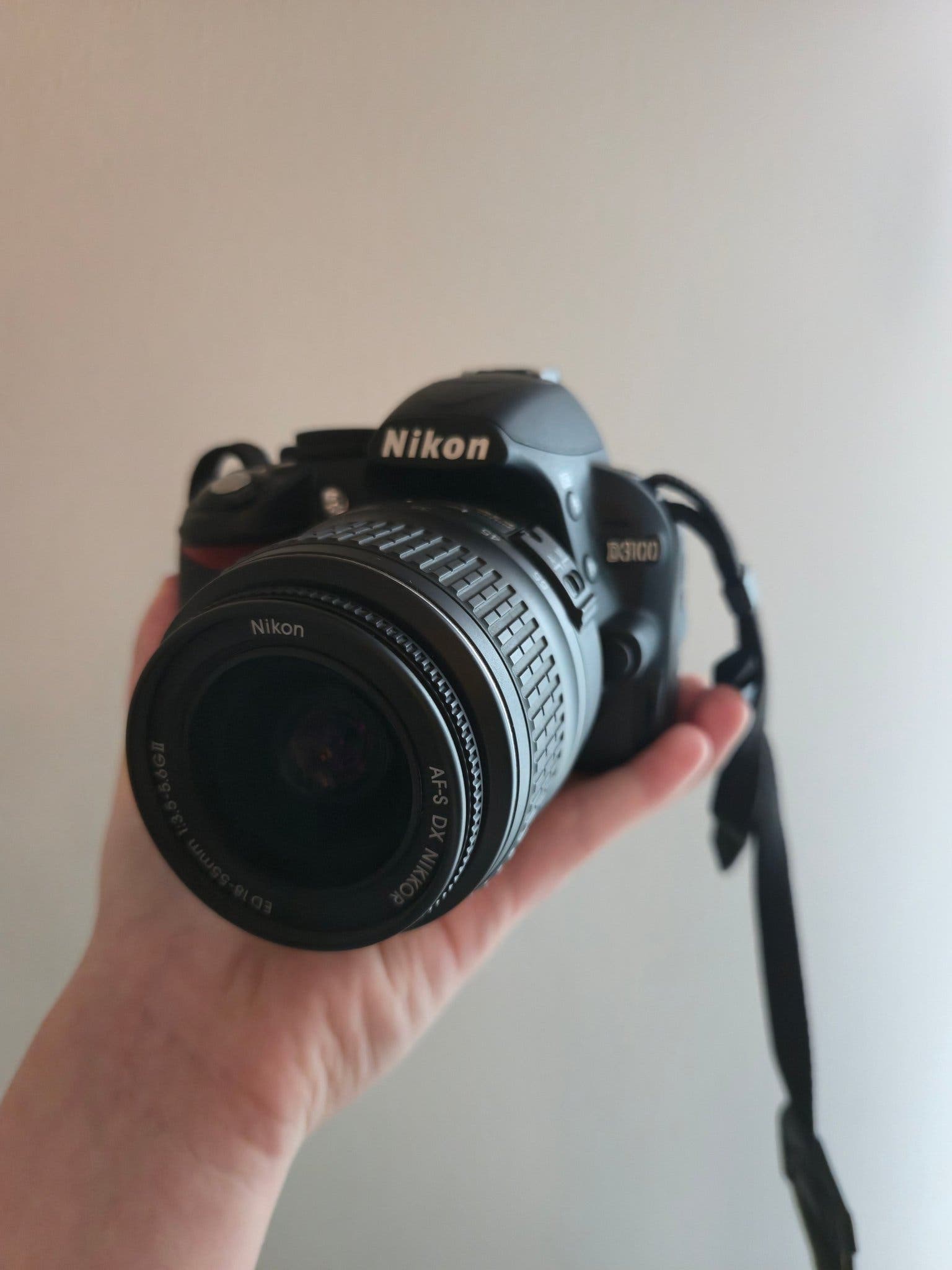 Nikon D3100 systemkamera i väldigt bra skick