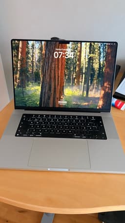 Apple MacBook Pro 16” – 16GB RAM – 512GB SSD – Nyskick