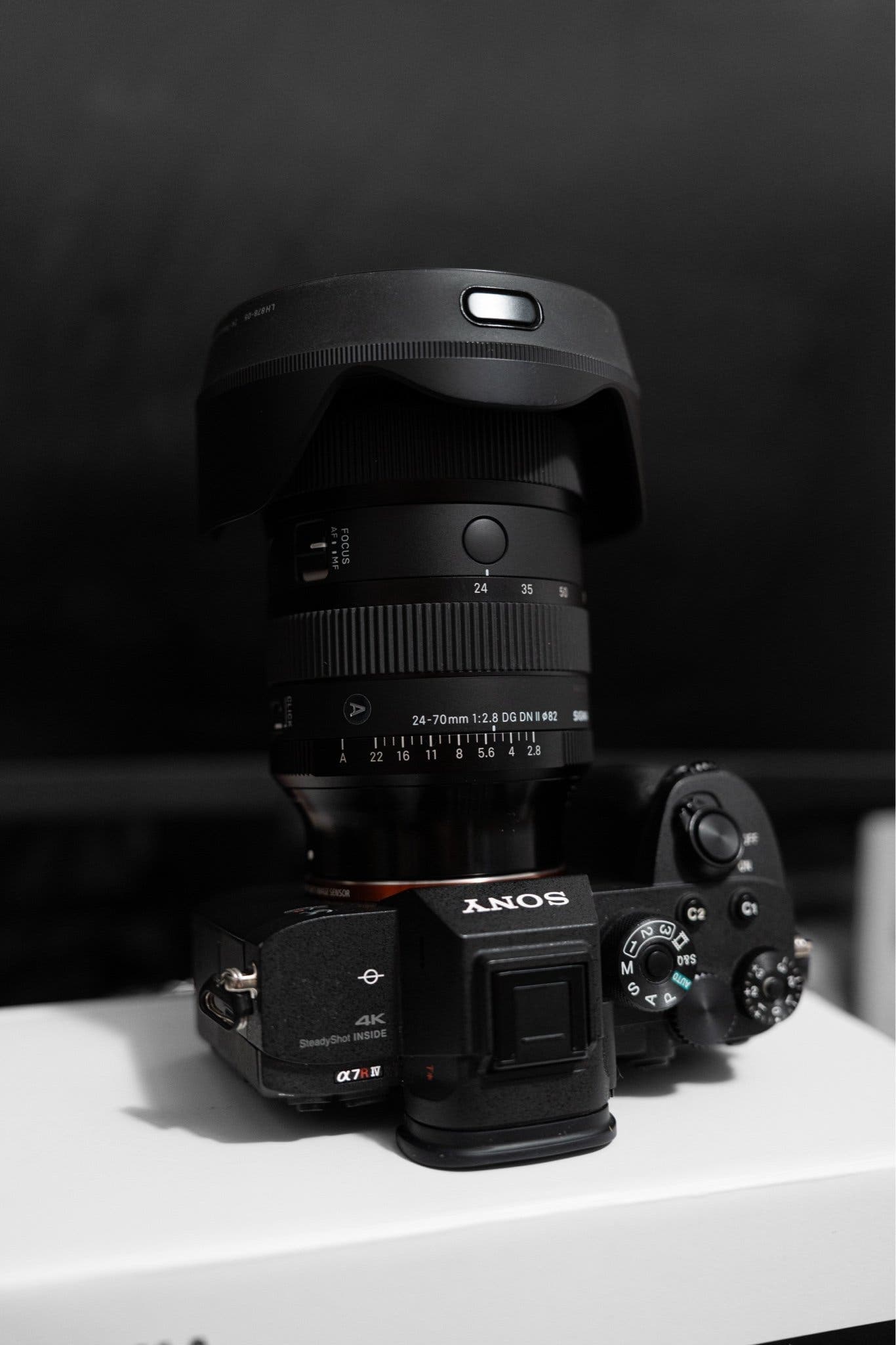 Sony A7R IV systemkamera med Sigma 24-70mm F2.8 DG DN ART II
