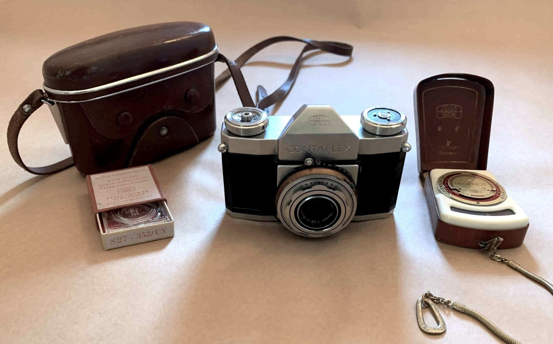 Zeiss Ikon Contaflex 1 med tillbehör