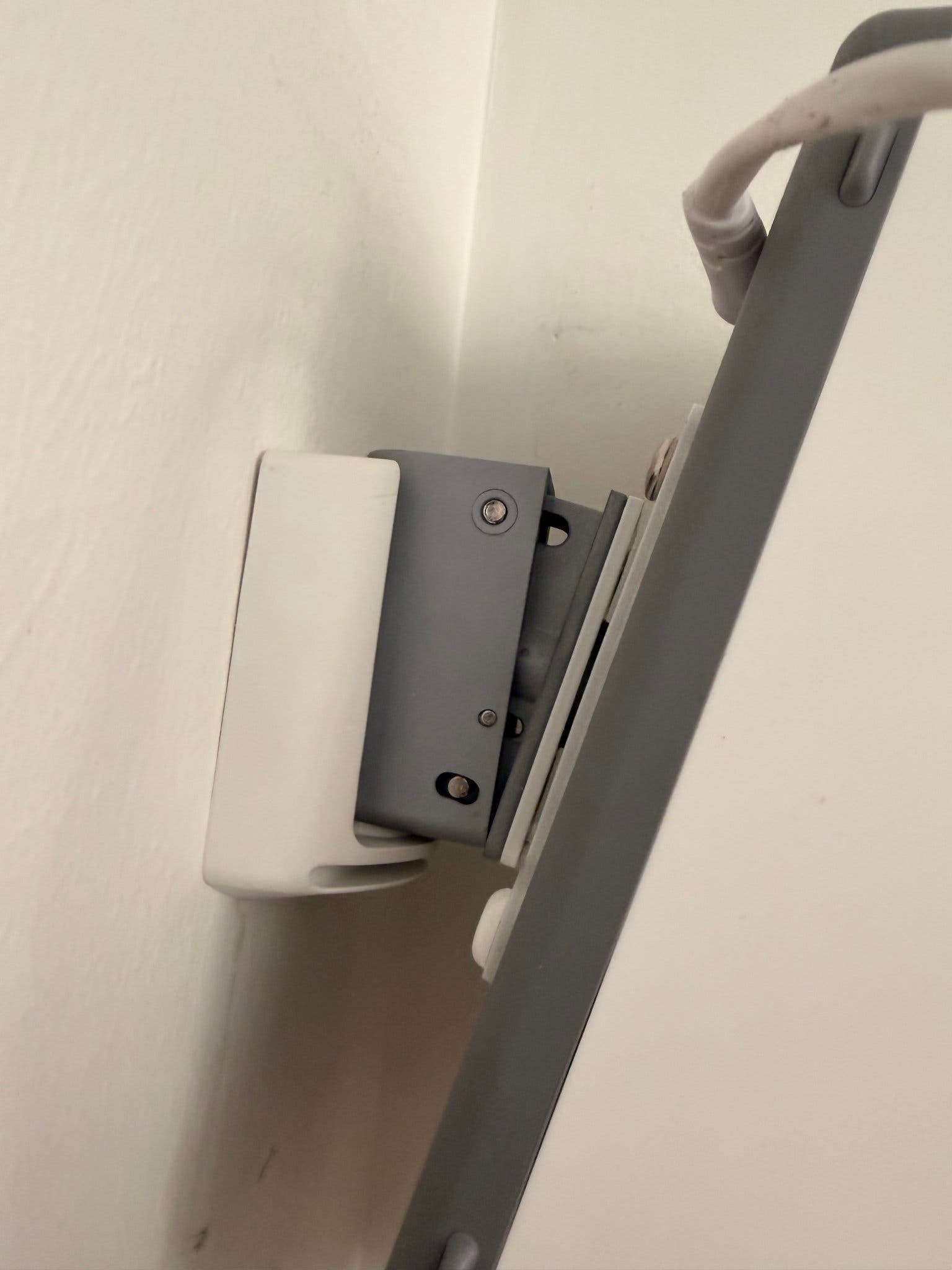 2 st Sonos PLAY:3 + väggfästen – vita – fullt fungerande