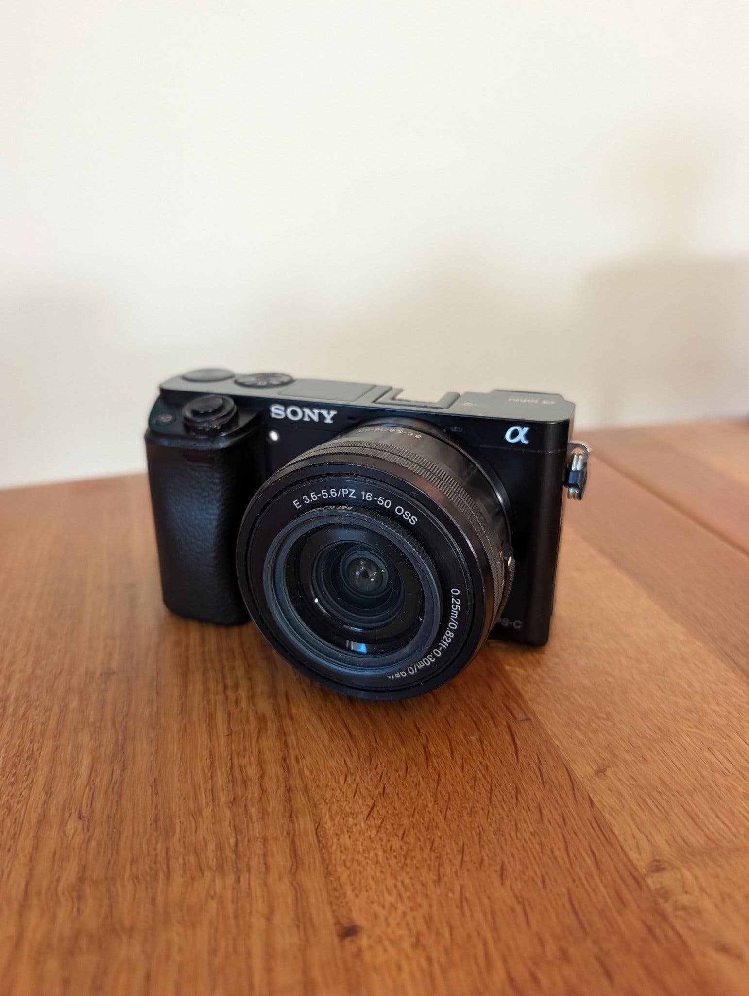 Sony A6000 + Tillbehör