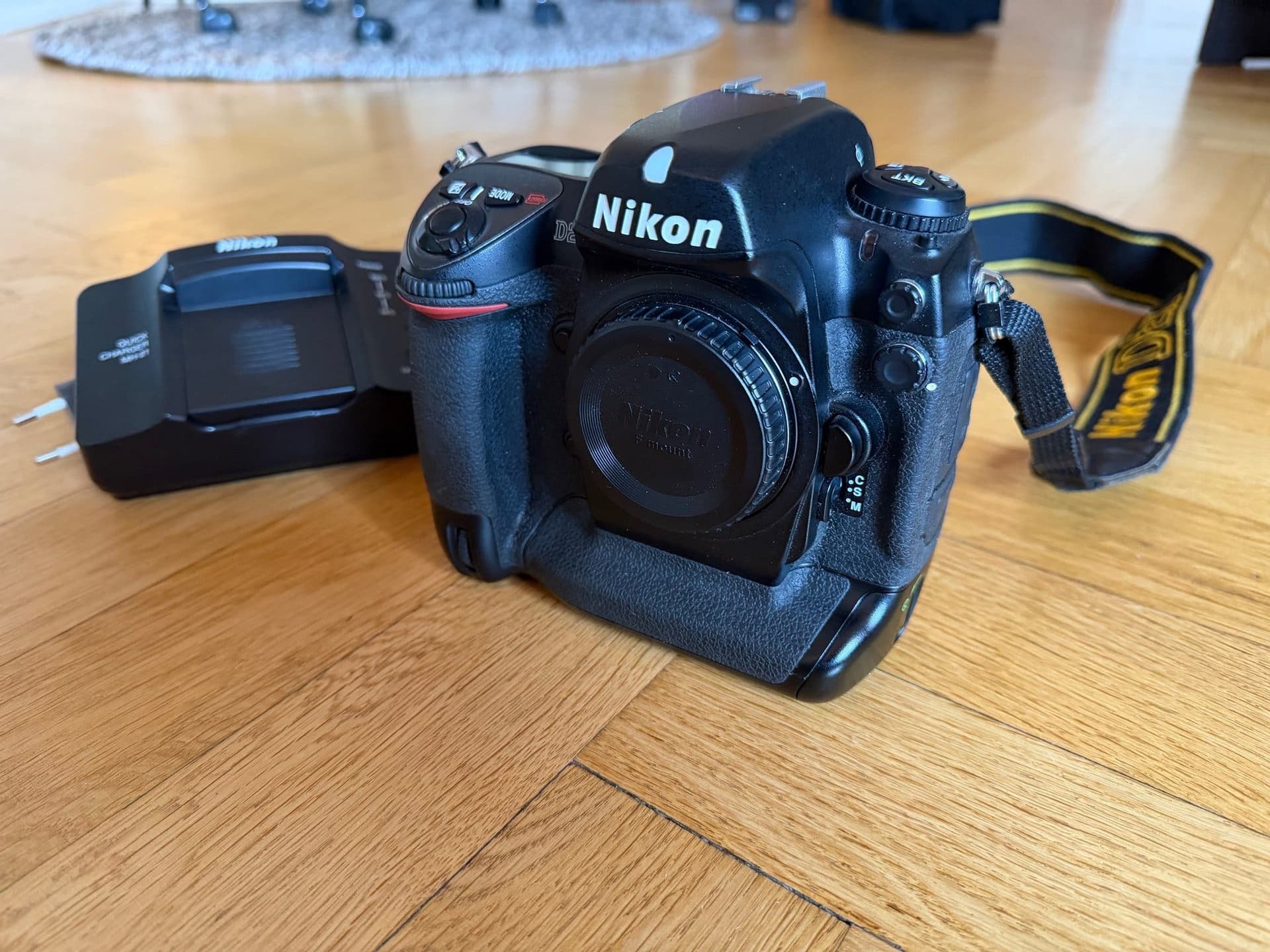 Nikon D2X & Sigma 70-300mm F4-5.6 APO DG MACRO