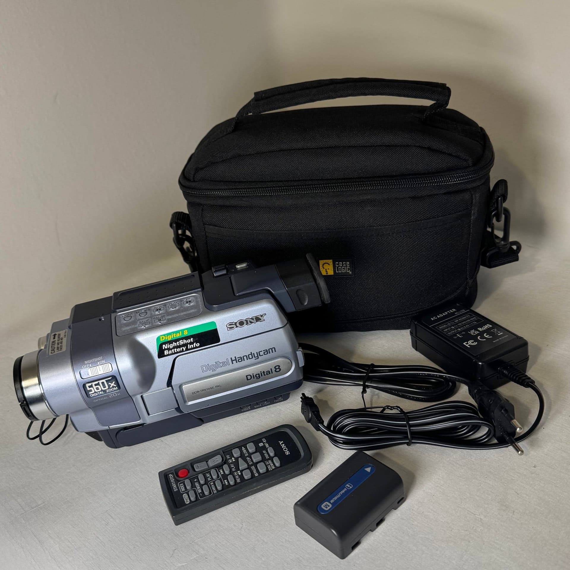 Sony DCR-TRV145E Digital 8 - D8 - Videokamera