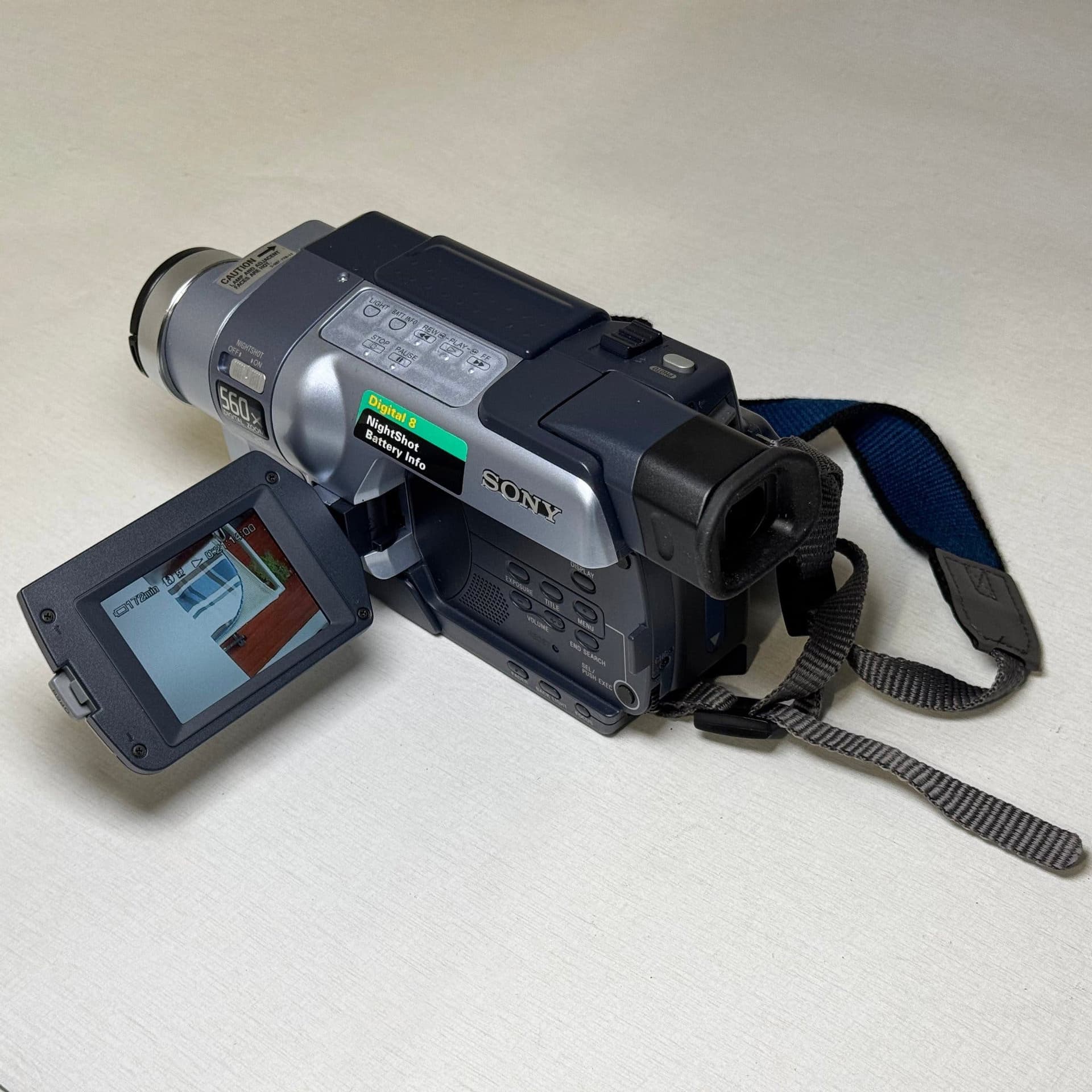 Sony DCR-TRV145E Digital 8 - D8 - Videokamera