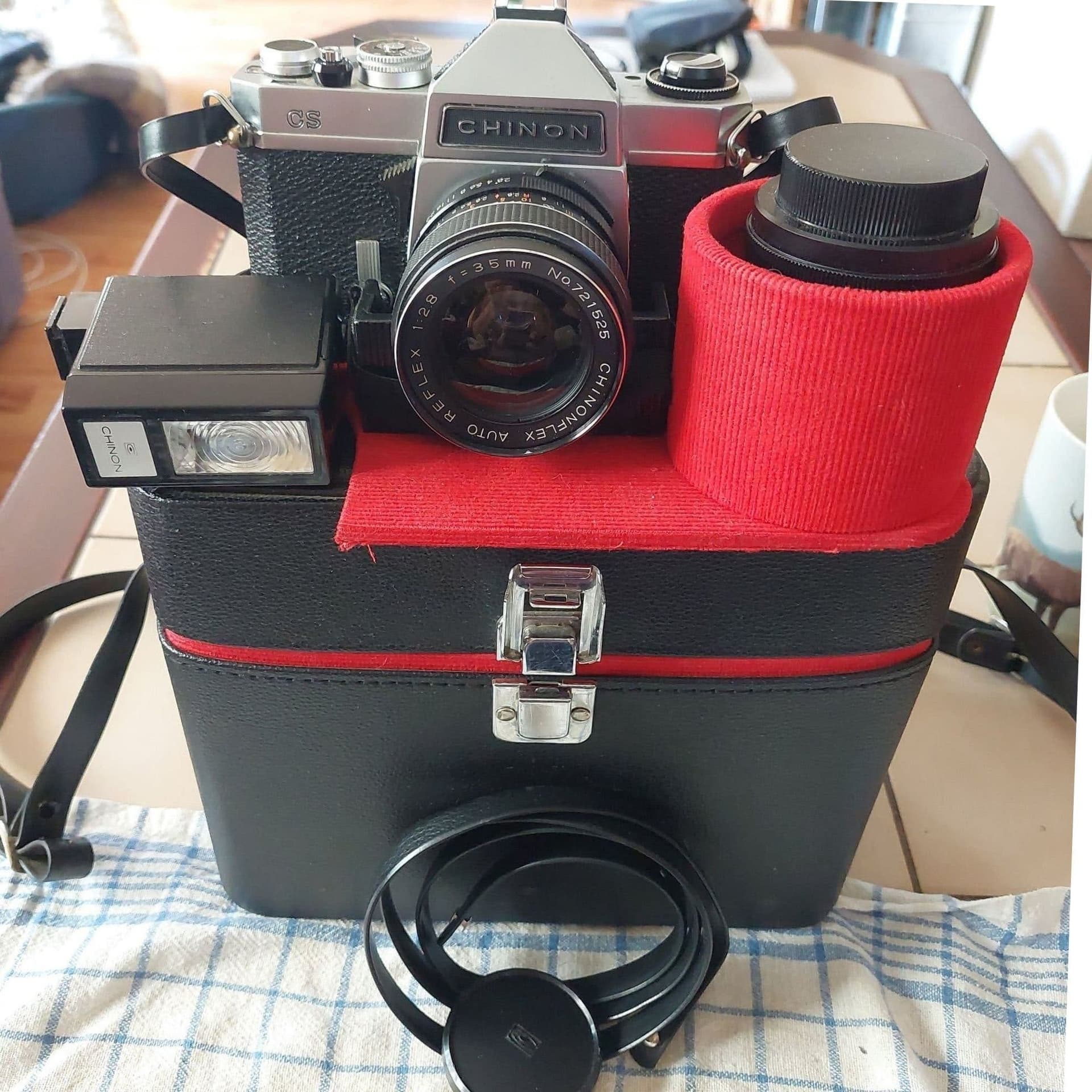 Analog systemkamera med objektiv