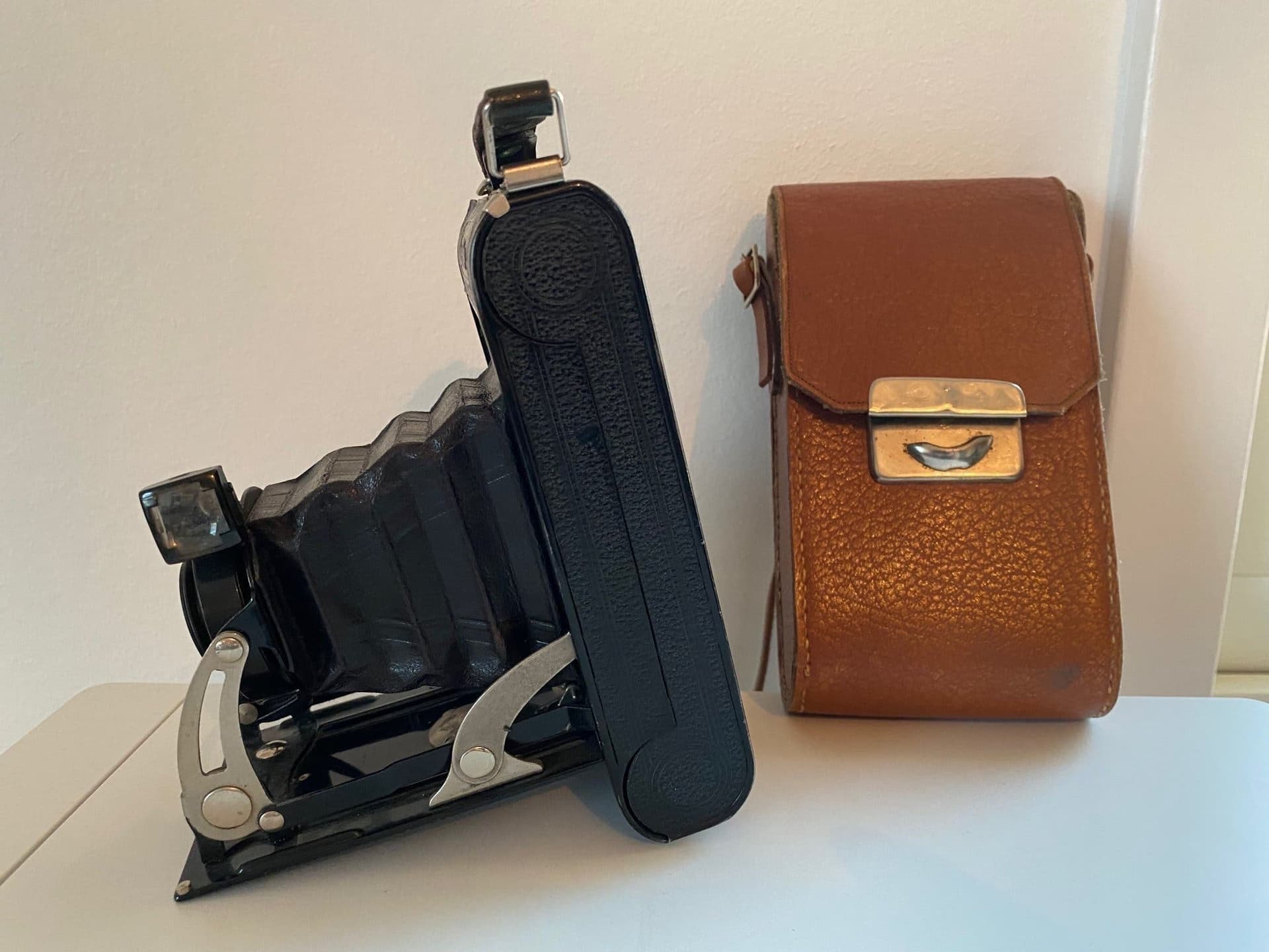 Voigtländer Jubilar Braunschweig Voigtar 1:9 kamera 1930-tal med originalväska