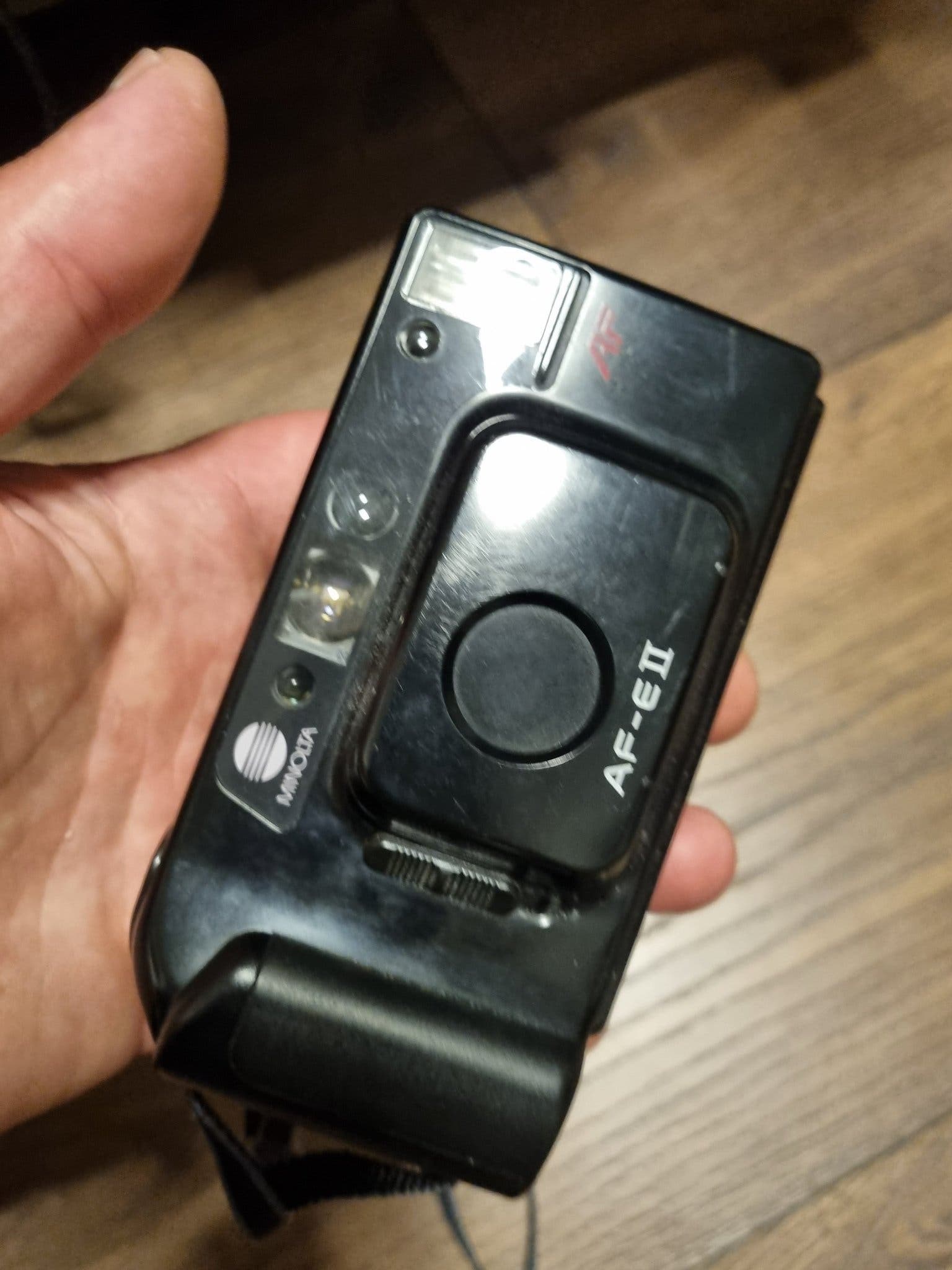 Minolta AF-E II kamera