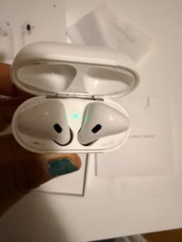 Apple AirPods 2nd generation