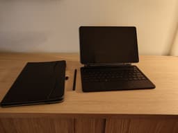 Samsung Galaxy Tab S8 SM-X700 med tangentbordsfodral